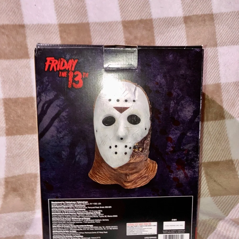 Jason voorhess mask deluxe collection